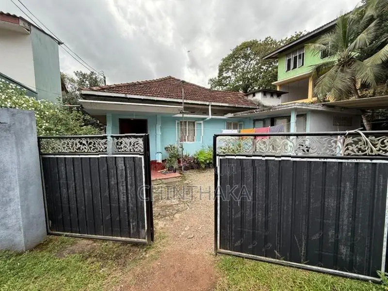 Land In Homagama Town With Two Houses