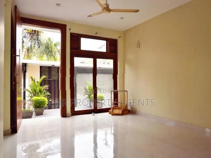 Luxury Two Storied House For Sale In Kalubowila, Dehiwala