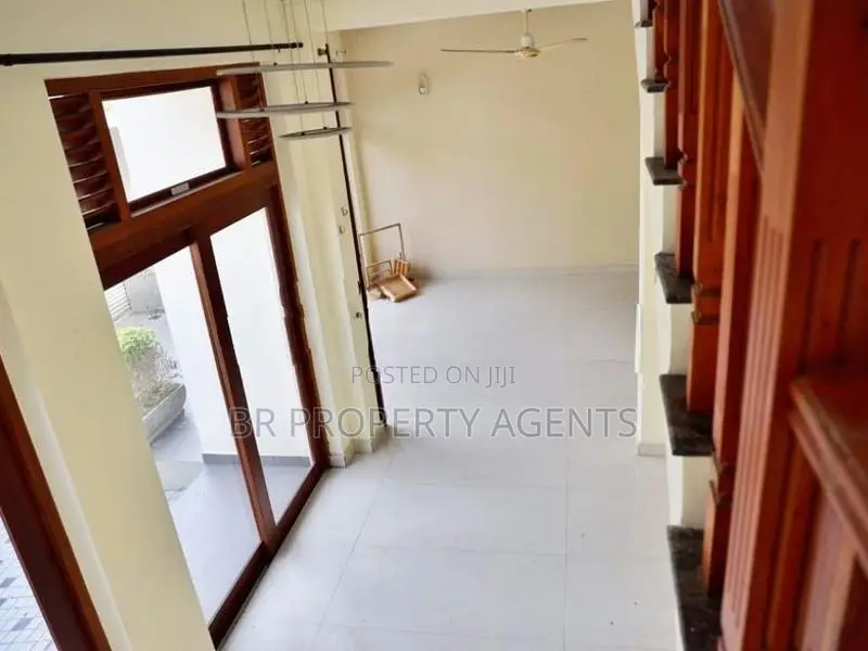 Luxury Two Storied House For Sale In Kalubowila, Dehiwala