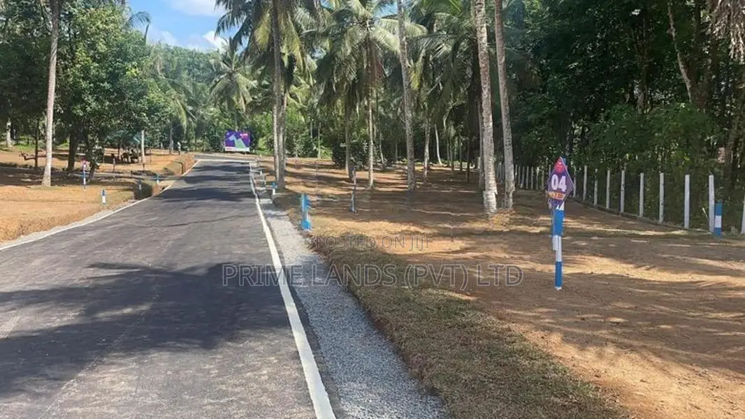 Matthegoda Land for Sale in Jaamgas Handiya , Close to 342 Bus Road