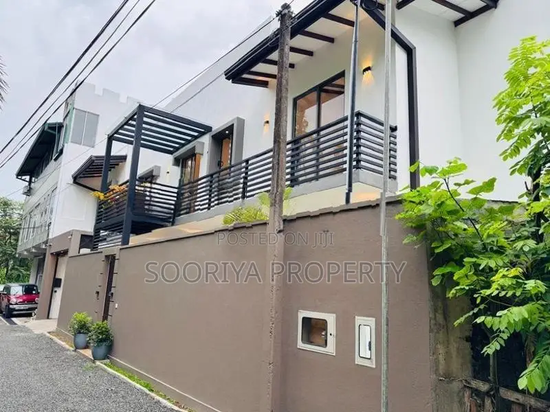 2 Story Beautiful Brand New Luxury House for Sale in Piliyandala