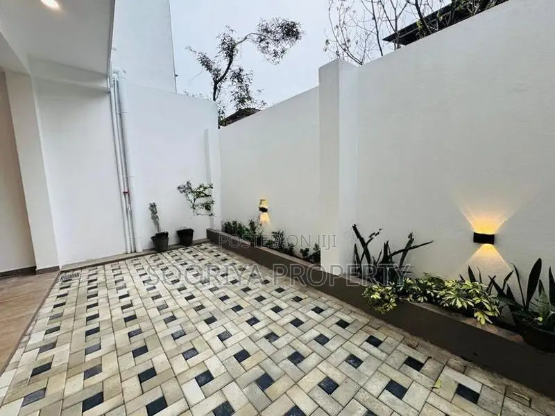2 Story Beautiful Brand New Luxury House for Sale in Piliyandala