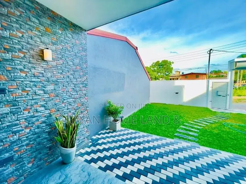 10.28 Perch Luxurious Two Storey Excellent House For Sale In Piliyanda