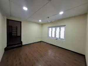 04 Bedroom Unfurnished Upstair House for Rent in Colombo (A6541)