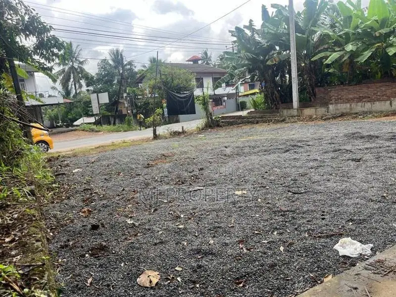 ( TC-1153) Valuable Commercial Land Sale in Godagama