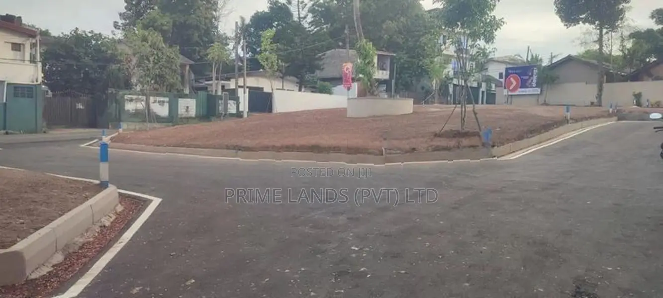 අත්තිඩිය බිම් කොටස් විකිණීමට
