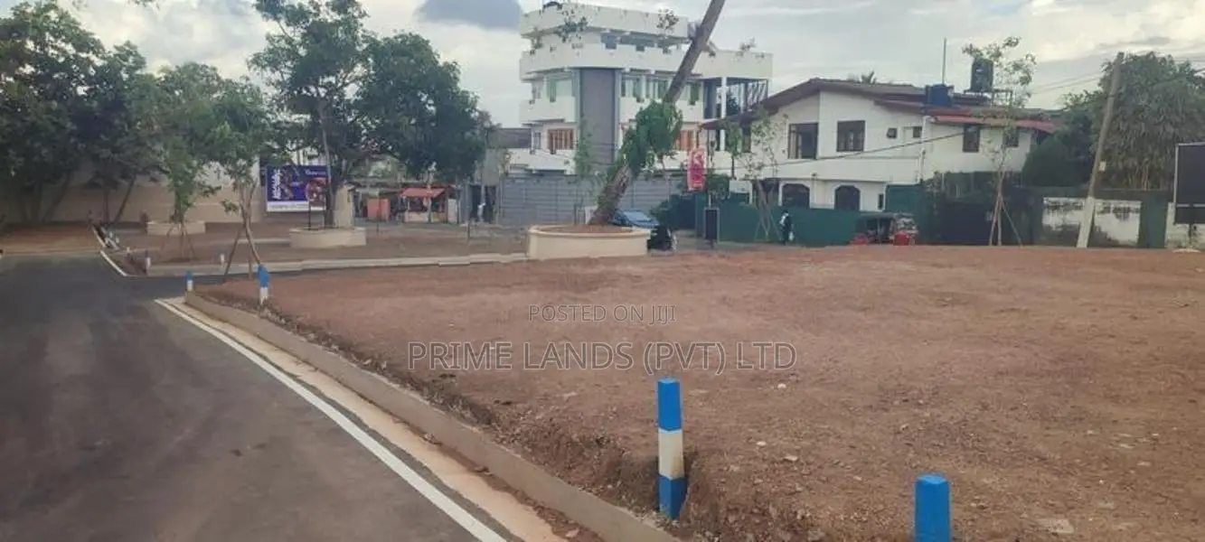 අත්තිඩිය බිම් කොටස් විකිණීමට