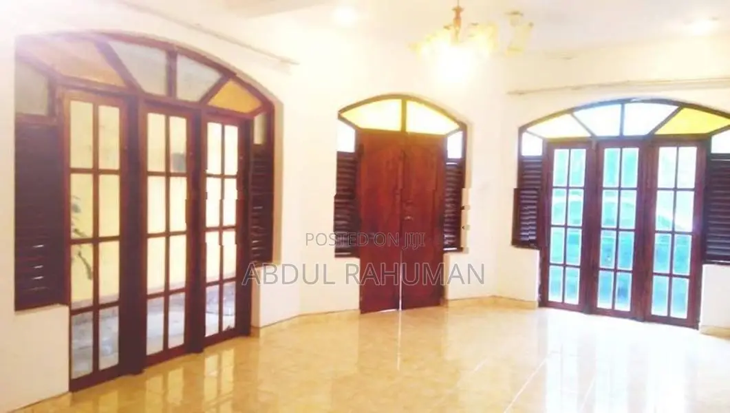 2 Story House for Rent Panipitiya Junction