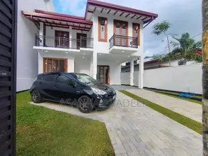 Brand New Single two storey house for sale inn Mattegoda(kji81