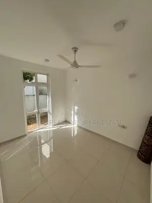 Prime Urban Art House for Rent Kottawa