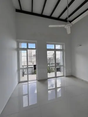 Prime Urban Art House for Rent Kottawa