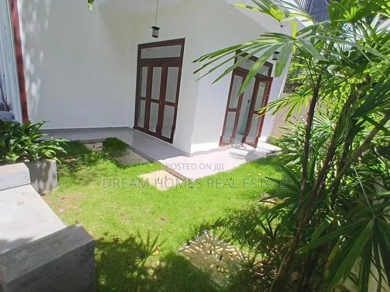 Beautiful Solid 2 Storey House for Sale Pannipitiya