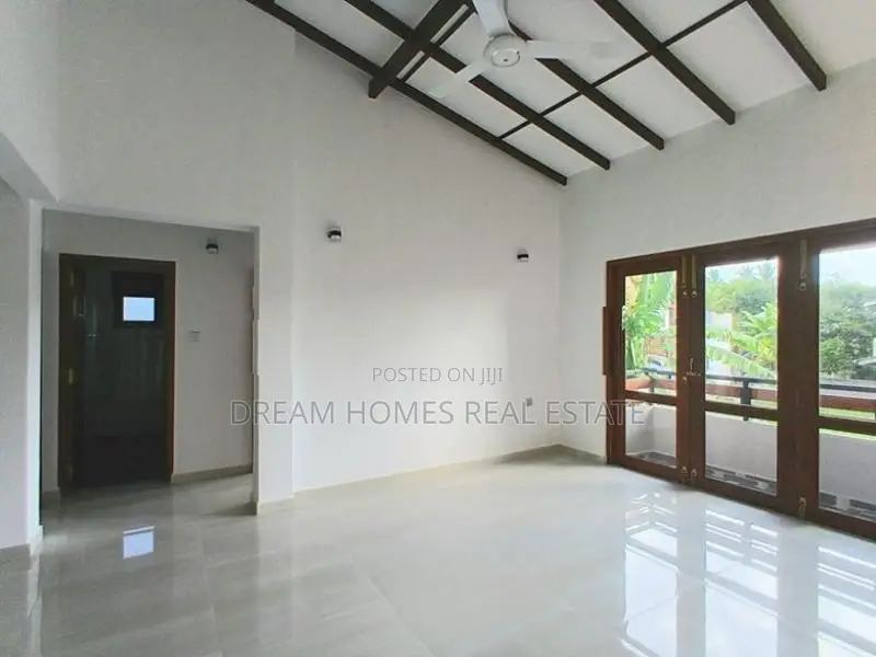 Modern Luxury Two Story House for Sale Piliyandala
