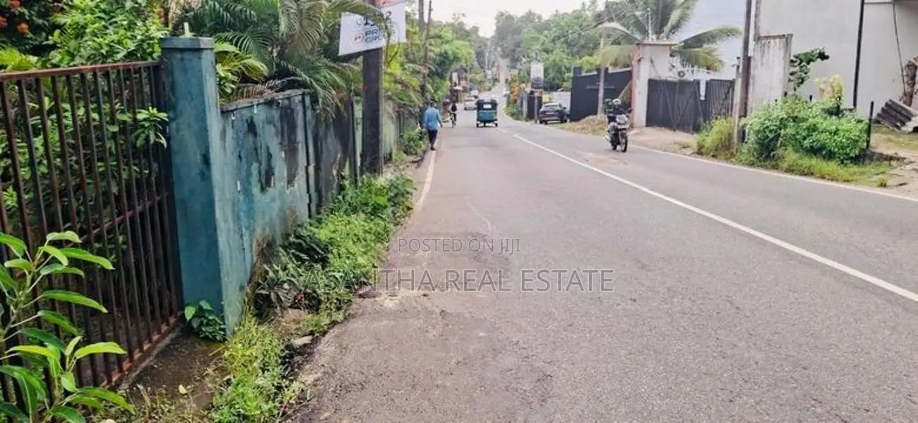 (AFA500) 38 perch commercial land Sale At Thalawathugoda
