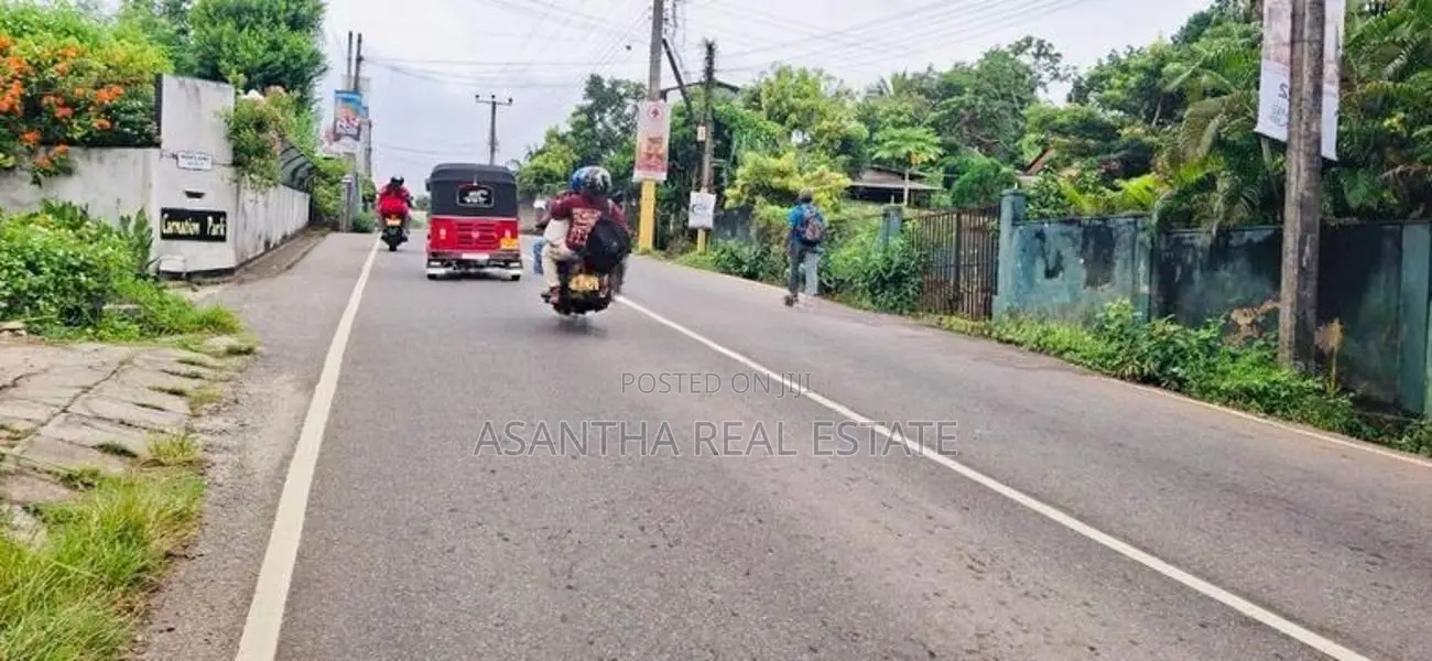 (AFA500) 38 perch commercial land Sale At Thalawathugoda