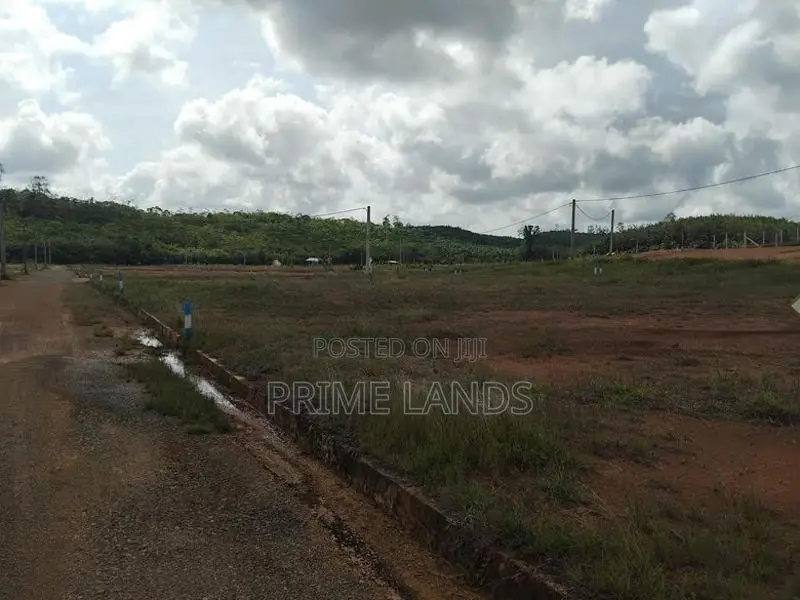 අලුත්ගම නේවාසික බිම් කොටස්