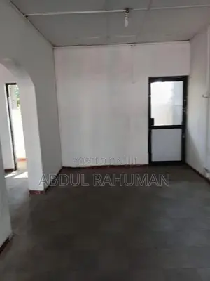 Commercial Space ( 2nd Floor ) in Colombo 4
