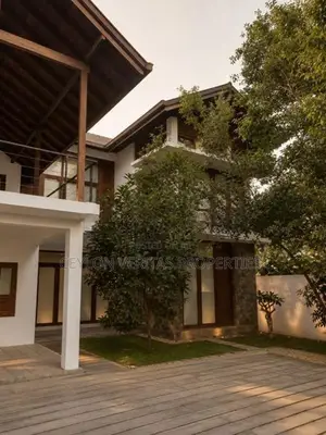 Luxury 5 BR Property for Sale – Battaramulla