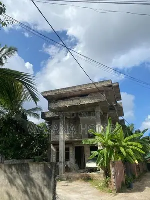 Structure Complete 3 Story House for Sale Maharagama