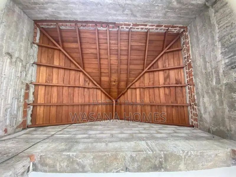 Structure Complete 3 Story House for Sale Maharagama