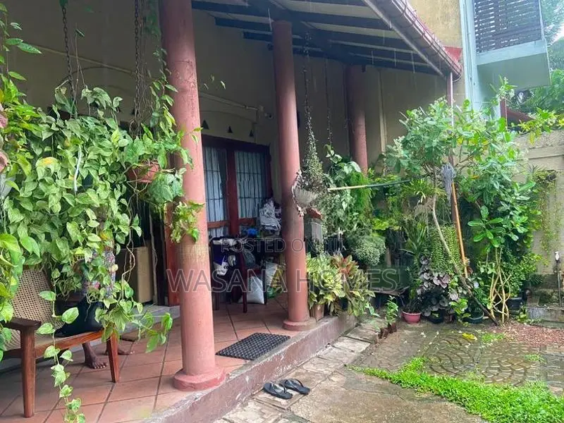 House for Sale Talawatugoda