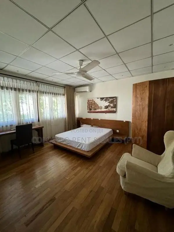 9 Bedroom House for Rent at Colombo 5