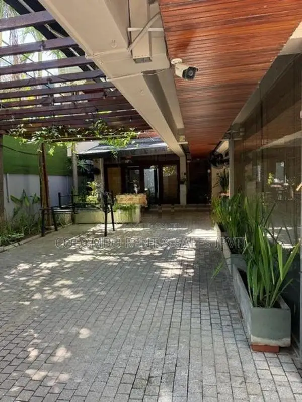 9 Bedroom House for Rent at Colombo 5
