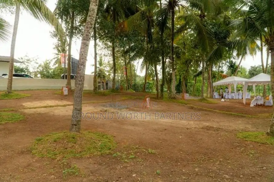 කොට්ටාව ටවුන් එකෙන් අගනා නේවාසික බිම් කොටස් විකිණීමට