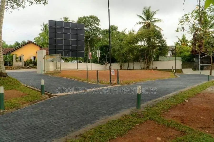 කොට්ටාව ටවුන් එකෙන් අගනා නේවාසික බිම් කොටස් විකිණීමට