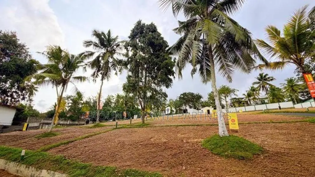 Polgasowita 120 බස් පාරට සමීපව අගනා නේවාසික බිම් කොටස් විකිණීමට