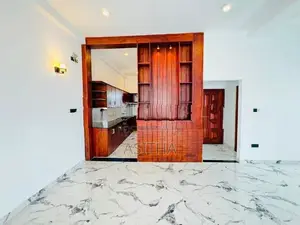 Brand New Beautiful House කැස්බැව