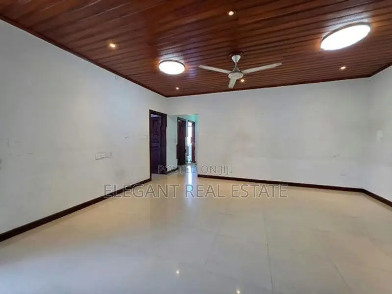 Span Tower - 03 Bedroom Apartment for Sale in Colombo 04 (A6610)