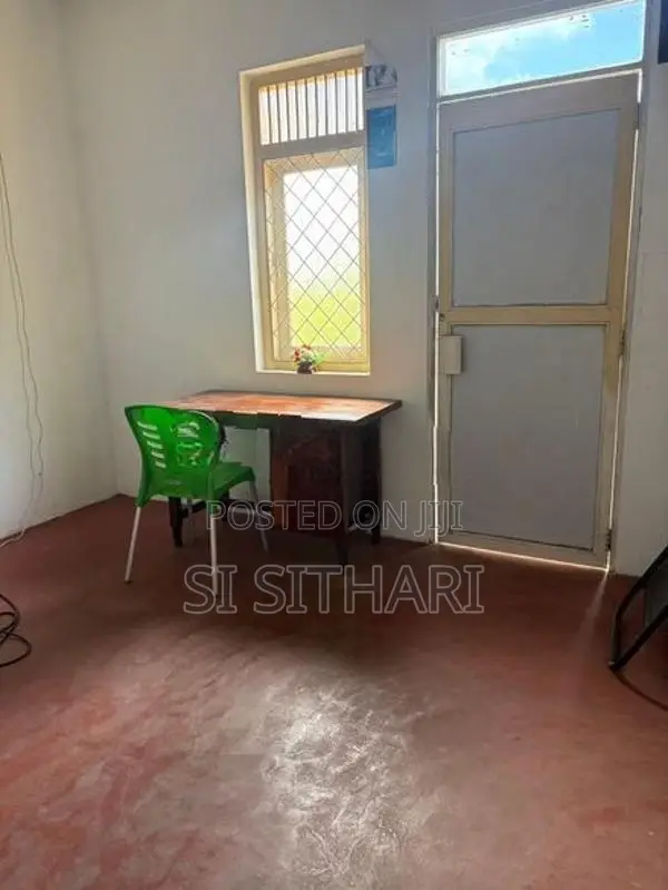 Room for One Male Rent Kalubowila