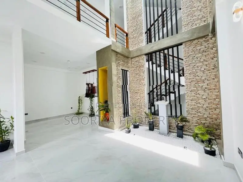 2 Story Brand New Luxury House for Sale in Piliyandala