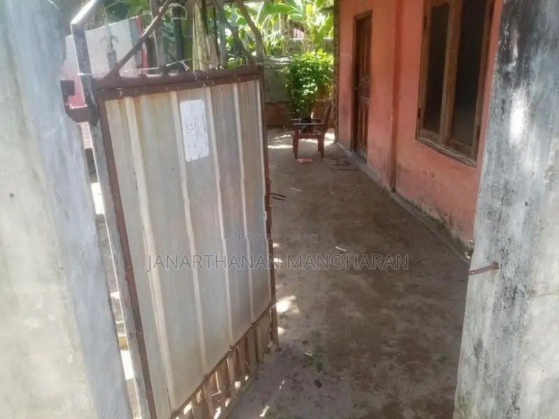 வீட்டுடன் காணி விற்பனைக்கு Batticaloa