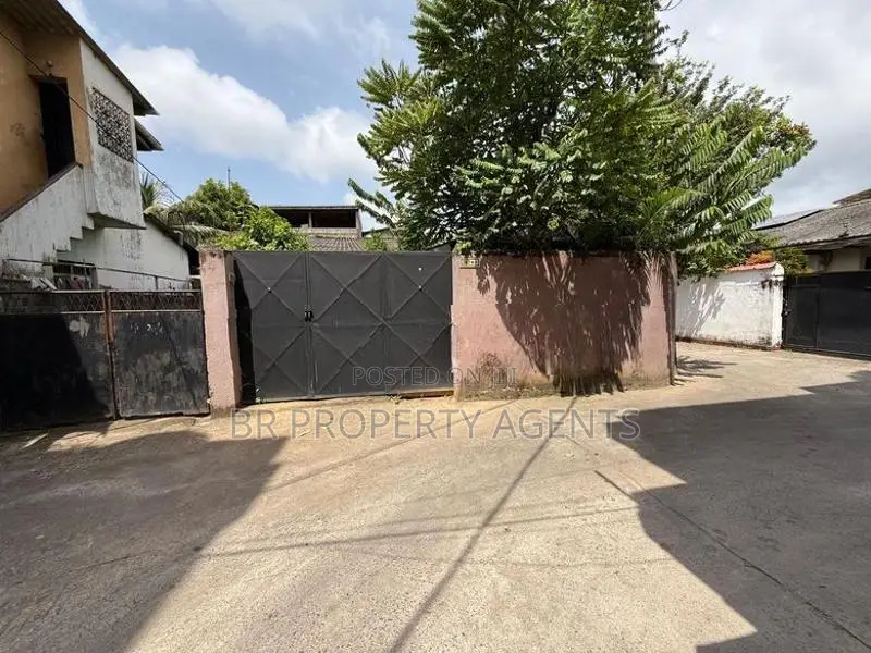 Two Story House for Sale in Kolonnawa