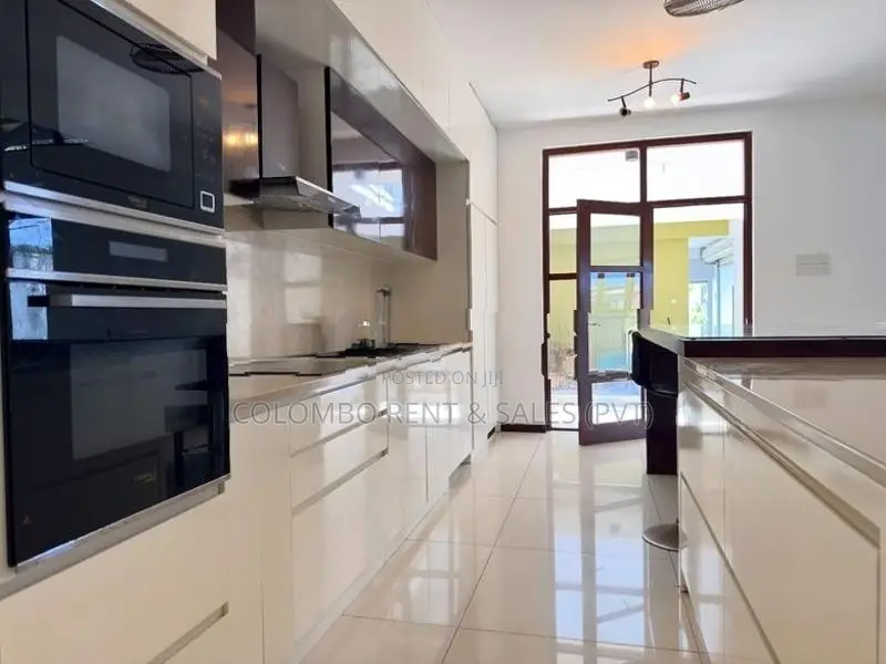 Luxury 6 Bedroom Semi-Furnished House for Rent in Kotte