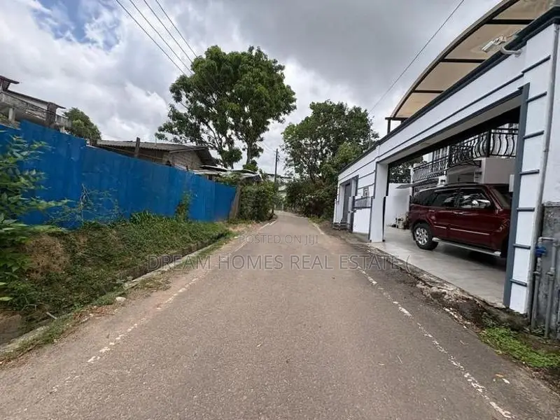 7.5 Perch Land for Sale – Thalawathugoda