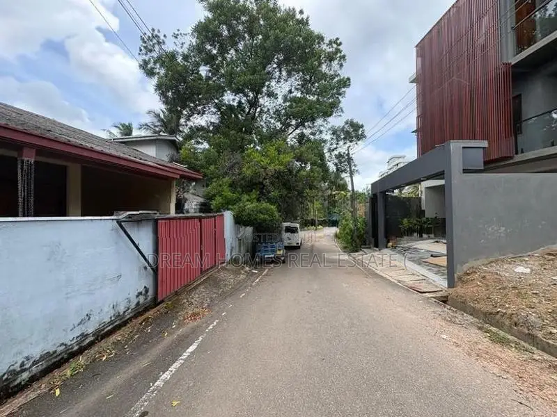 7.5 Perch Land for Sale – Thalawathugoda