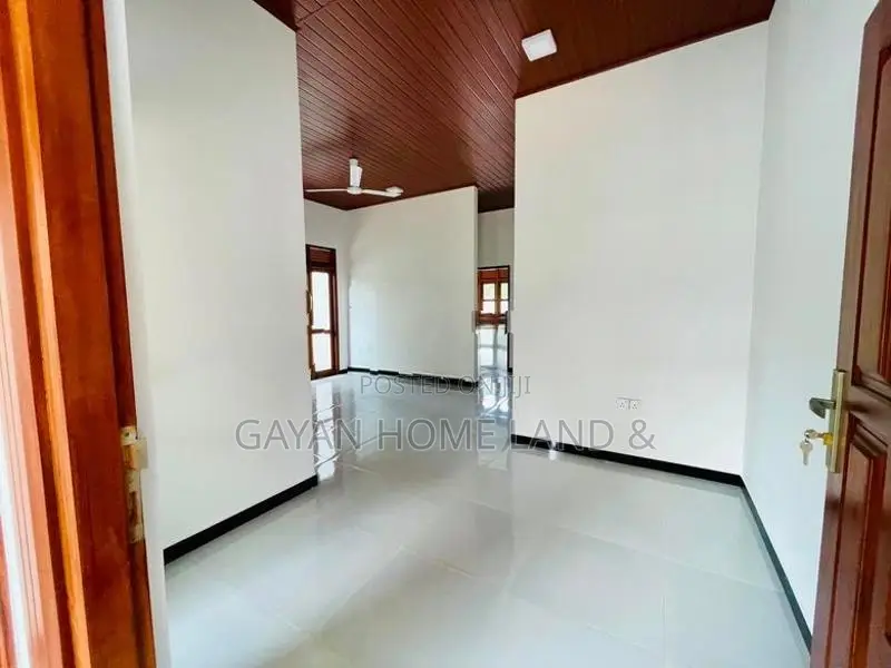 Brand New House For Sale In Kottawa rd Maththegoda
