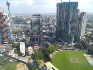 Super Luxury 2 Bedroom Apartment for Rent at Colombo City Center