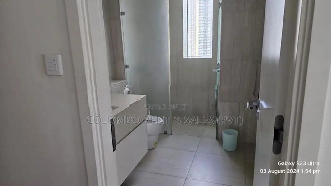 Super Luxury 2 Bedroom Apartment for Rent at Colombo City Center