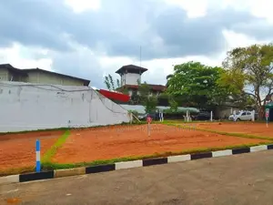 Kadawatha Land for Sale