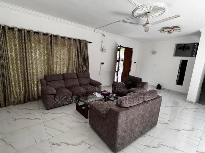 18.36 Perches - Furnished House for Rent HL54955 Dehiwala