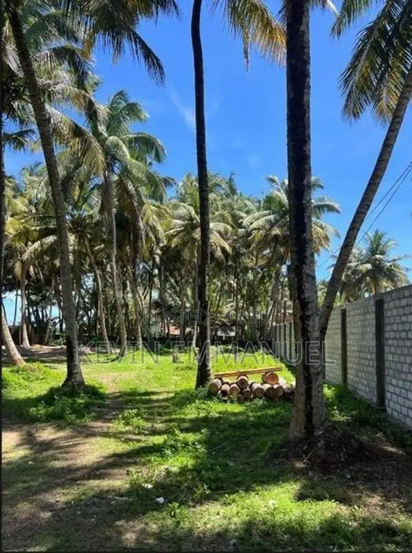Prime Beachfront Land for Sale in Payagala North , Kalutara