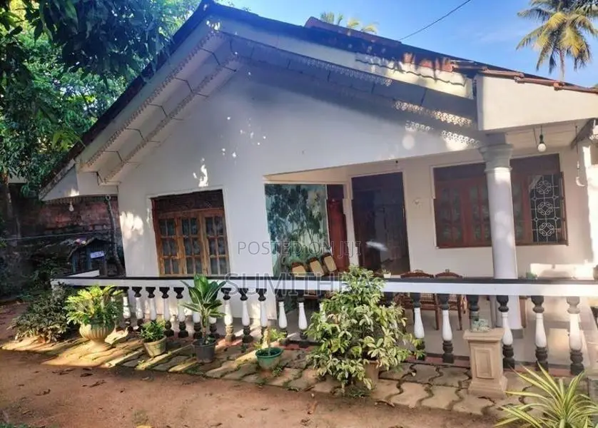 වලස්මුල්ල ප්‍රදේශයේ නිවසක් විකිණීමට