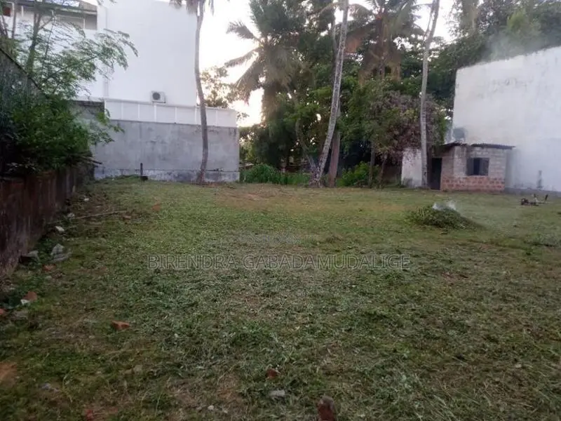 25.8P Bare Land for Sale in Kumbukgahaduwa, Parliament Rd