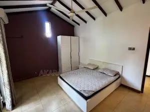 5,000 Sq.ft - Commercial House for Rent CP54956