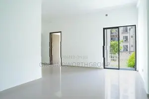 Luxury Apartment For Sale in Athurugiriya S9