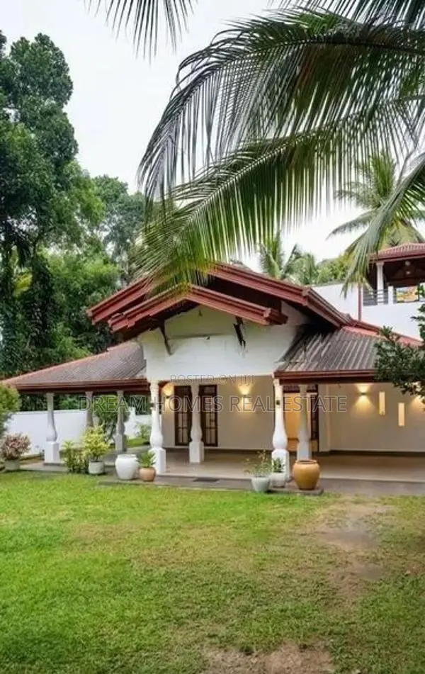 House with Land for Sale – Walakumbura, Alawwa